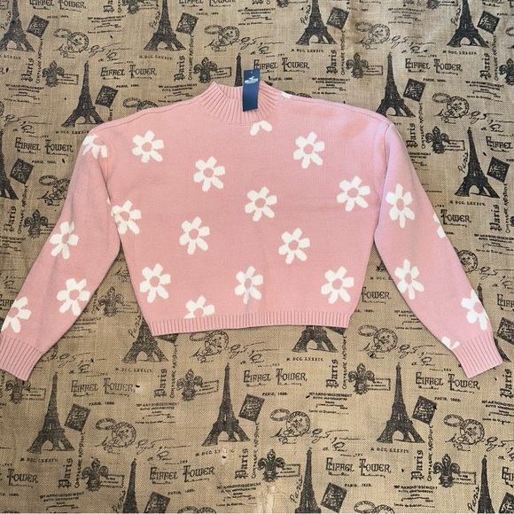 Hollister Co. NWT! Pink/White Easy Cable Mock Pattern Sweater Size M - Picture 2 of 11
